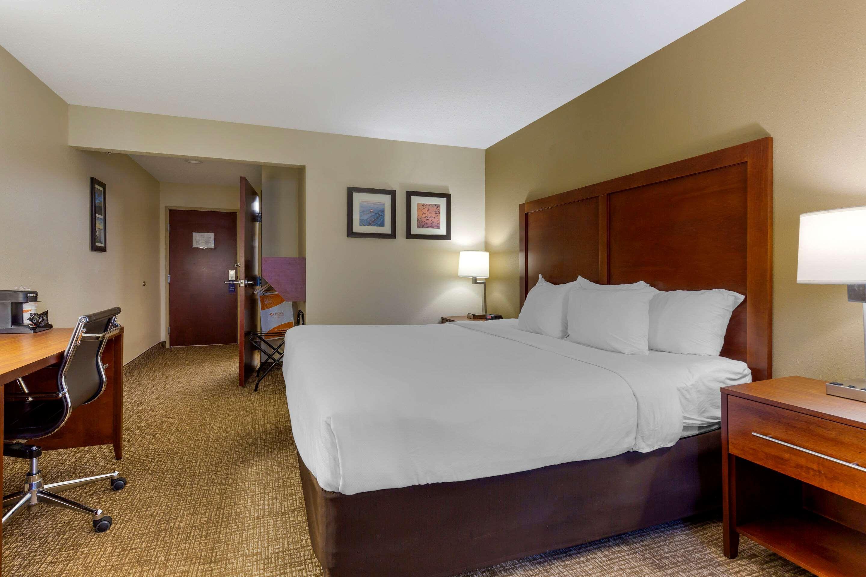 Comfort & Cambridge