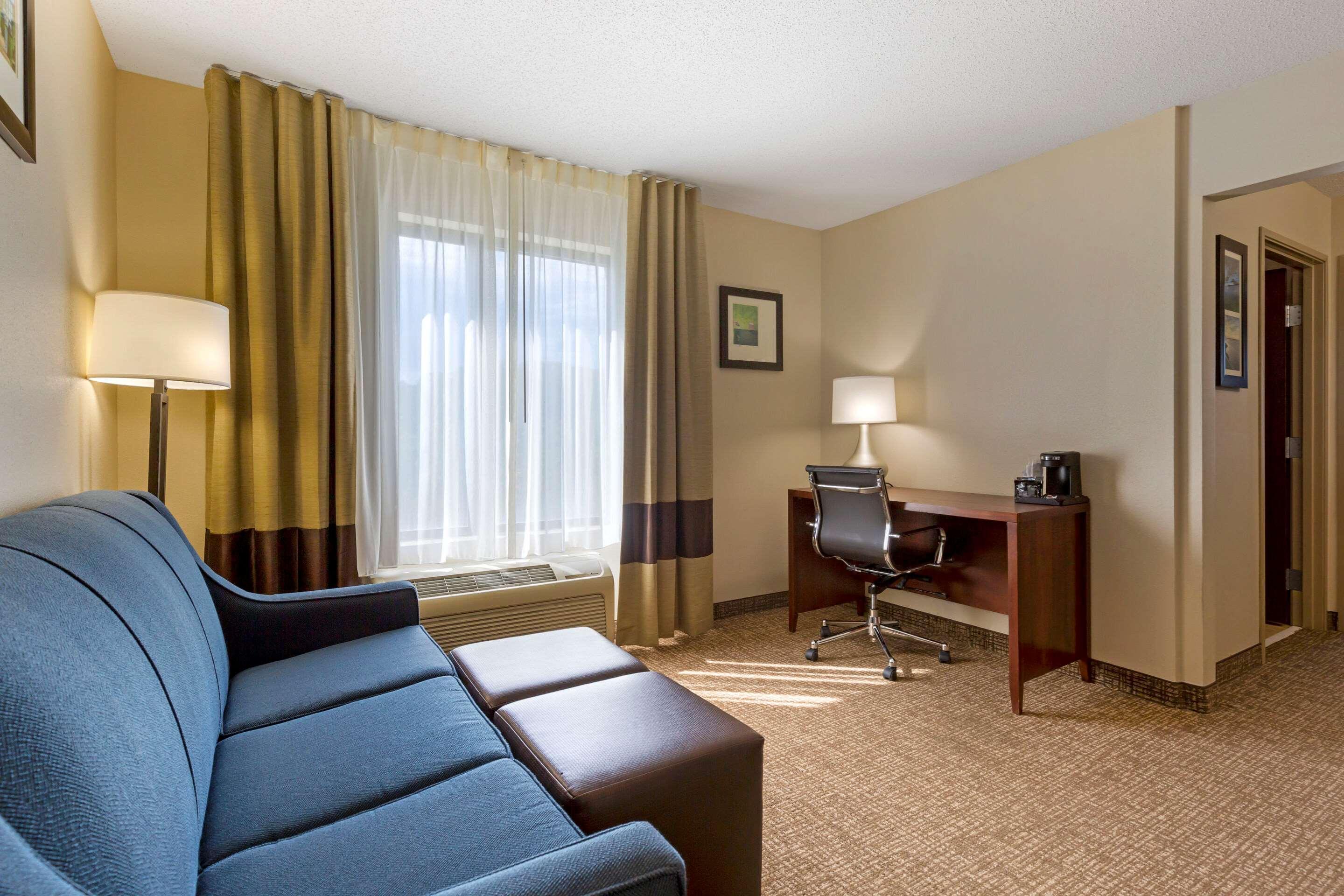 Hotel Comfort &
